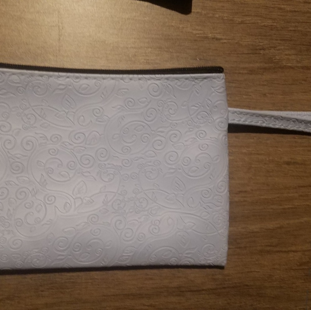 Cindy Accessory bundle - Picture 6 of 6